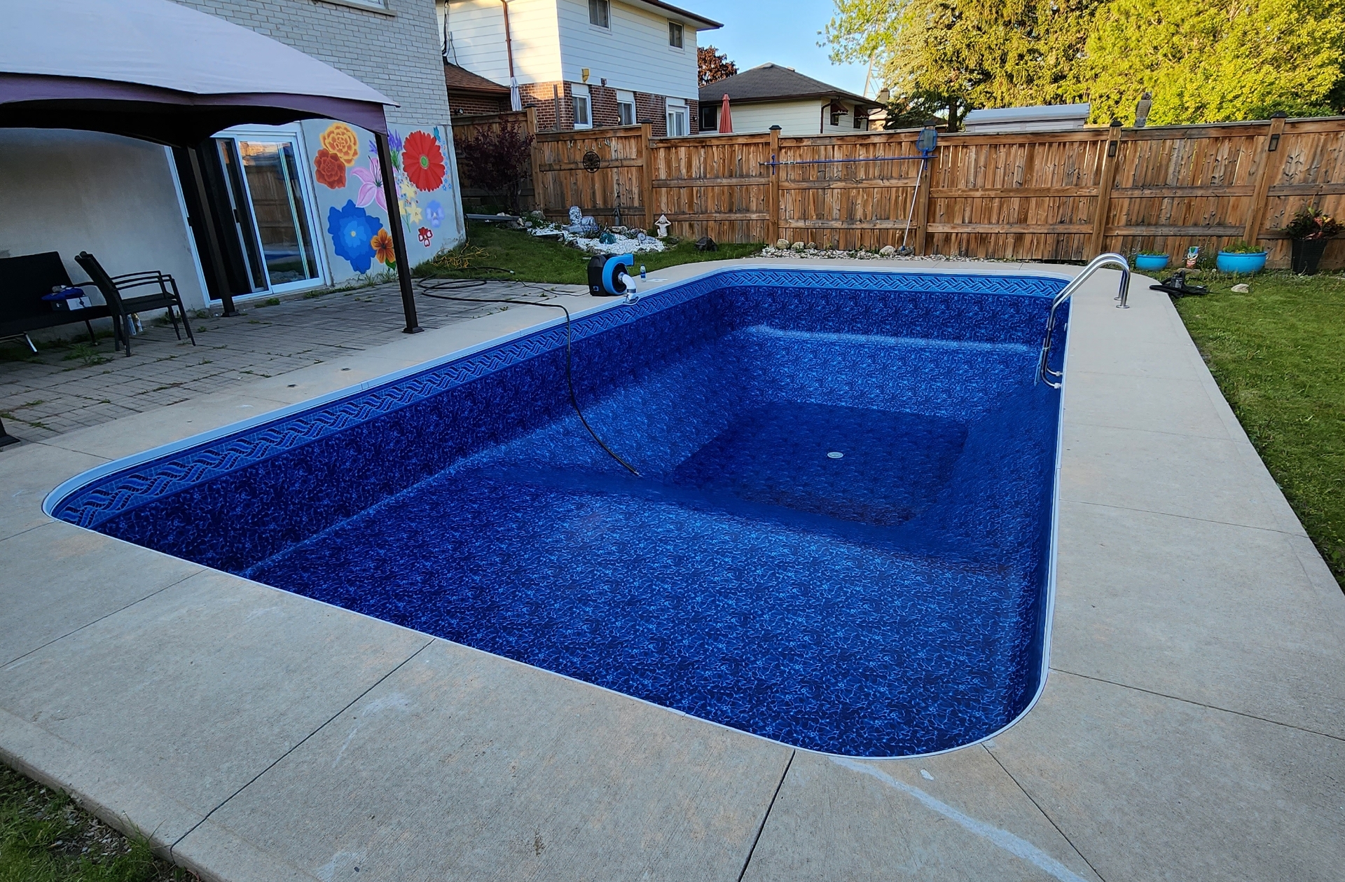 Ontario Pool Services offers pool cleaning and premium pool liners